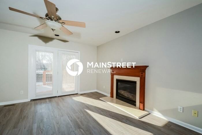 5370 Vernon Ave - Photo 6 of 17
