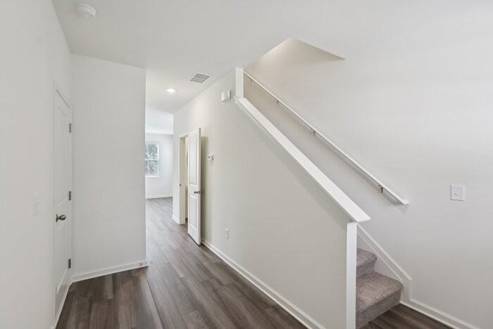 2567 Coventry St Sw - Photo 4 of 21