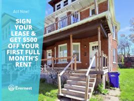 featured image of 1464 Baldwin St