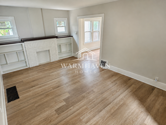 801 Storer Ave - Photo 2 of 17
