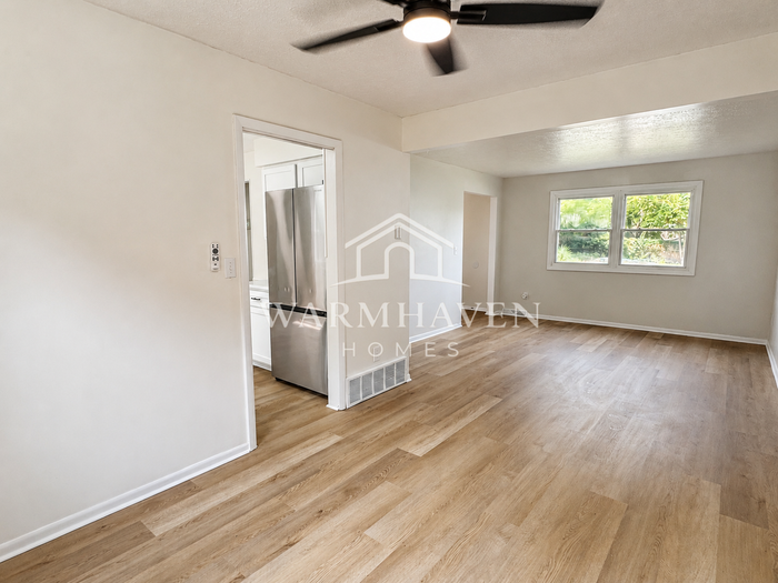 600 Florida Ave - Photo 4 of 17