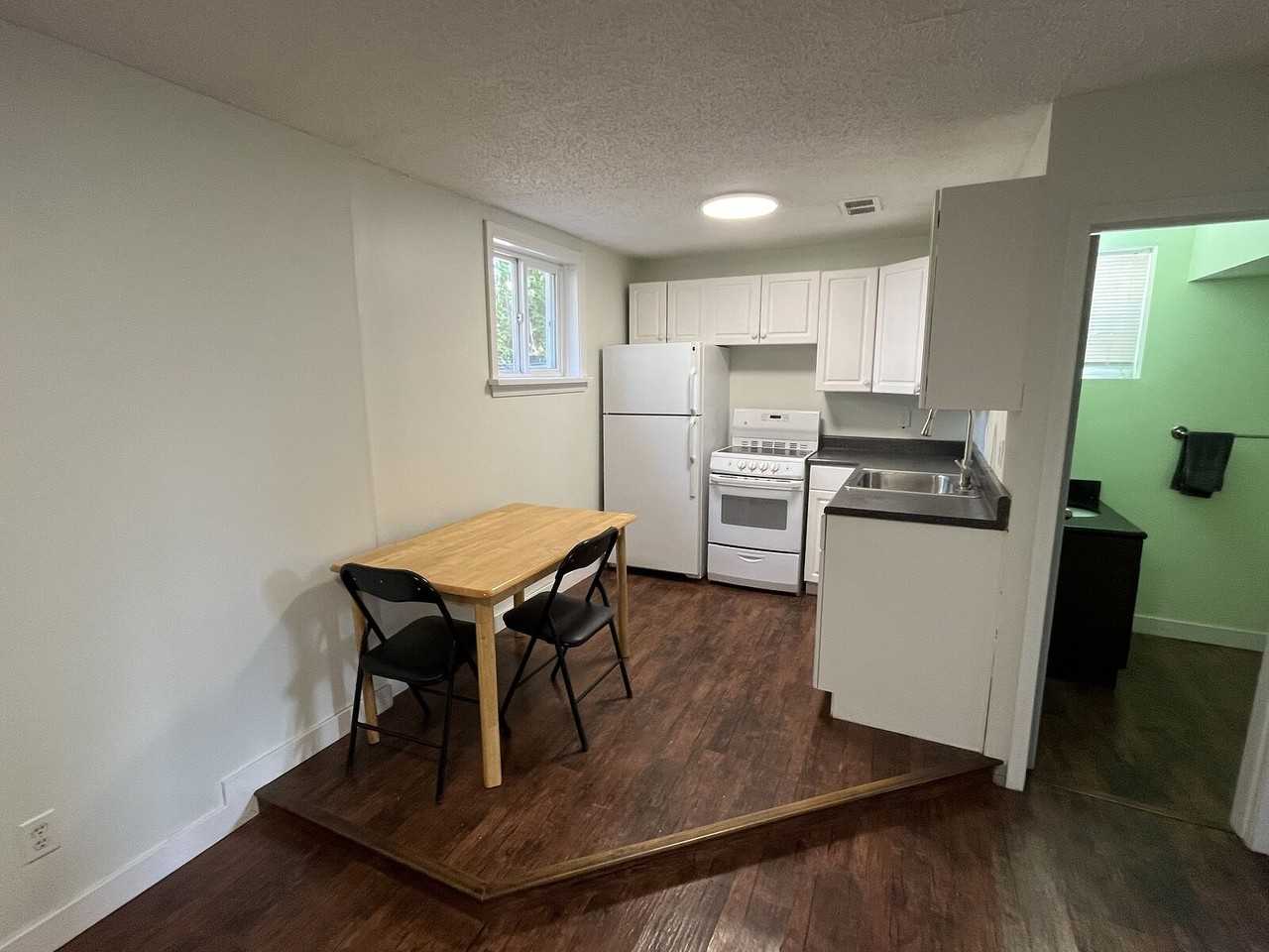 11335 75 Ave Nw - Photo 7 of 11