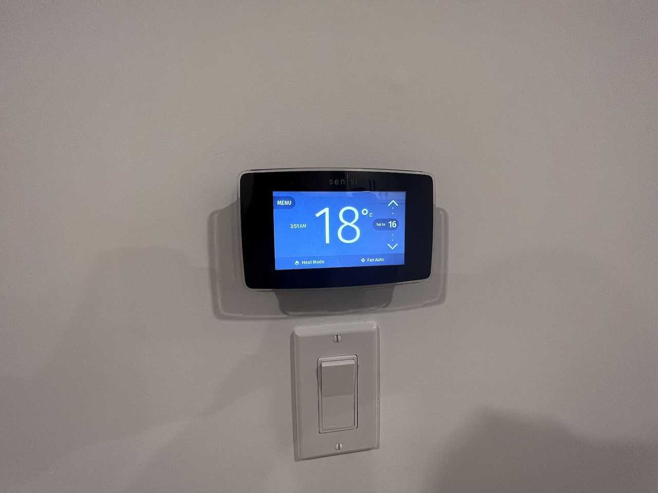 730 22 Ave Nw - Photo 6 of 16