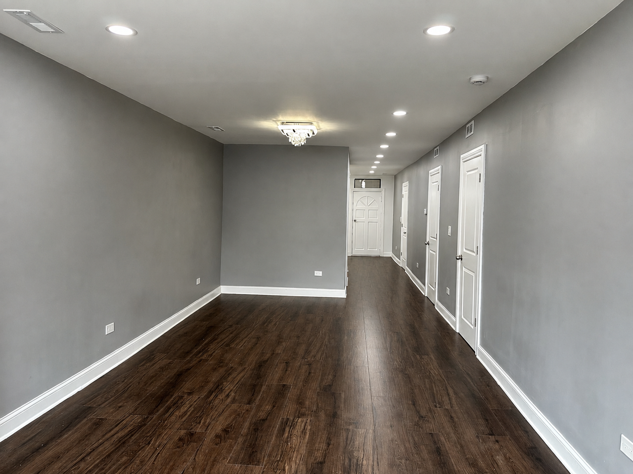 2553 W 45th St #1 - Photo 2 of 11