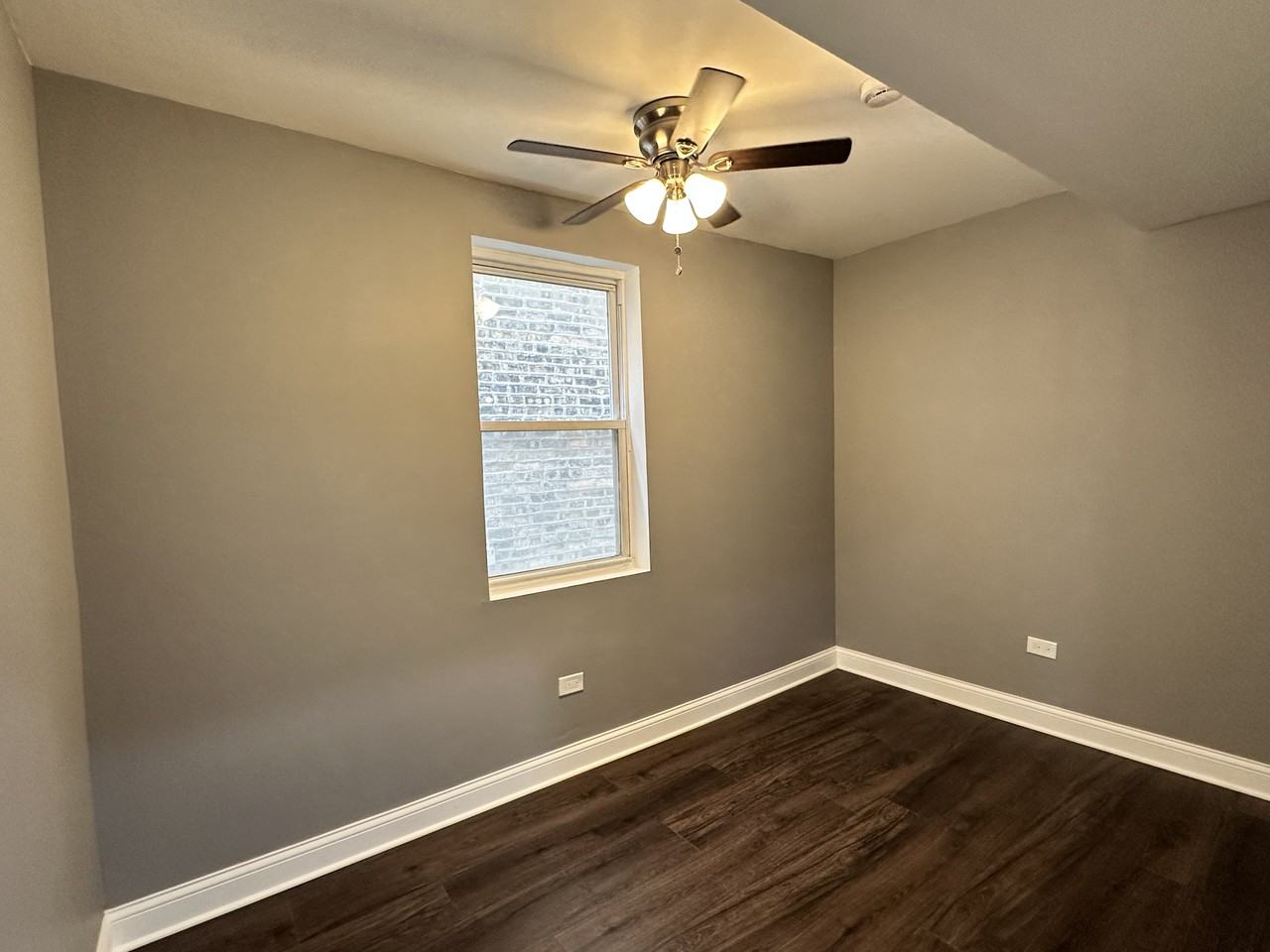 2553 W 45th St #1 - Photo 6 of 11