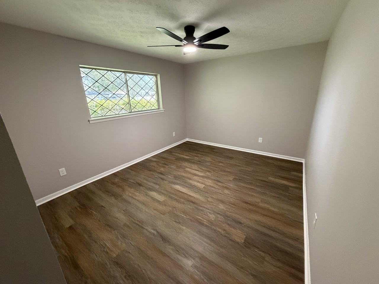 415 N 33rd St #NA - Photo 6 of 12