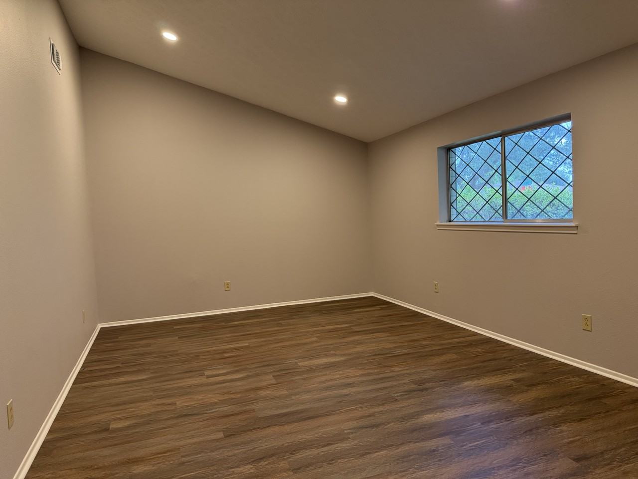 415 N 33rd St #NA - Photo 7 of 12