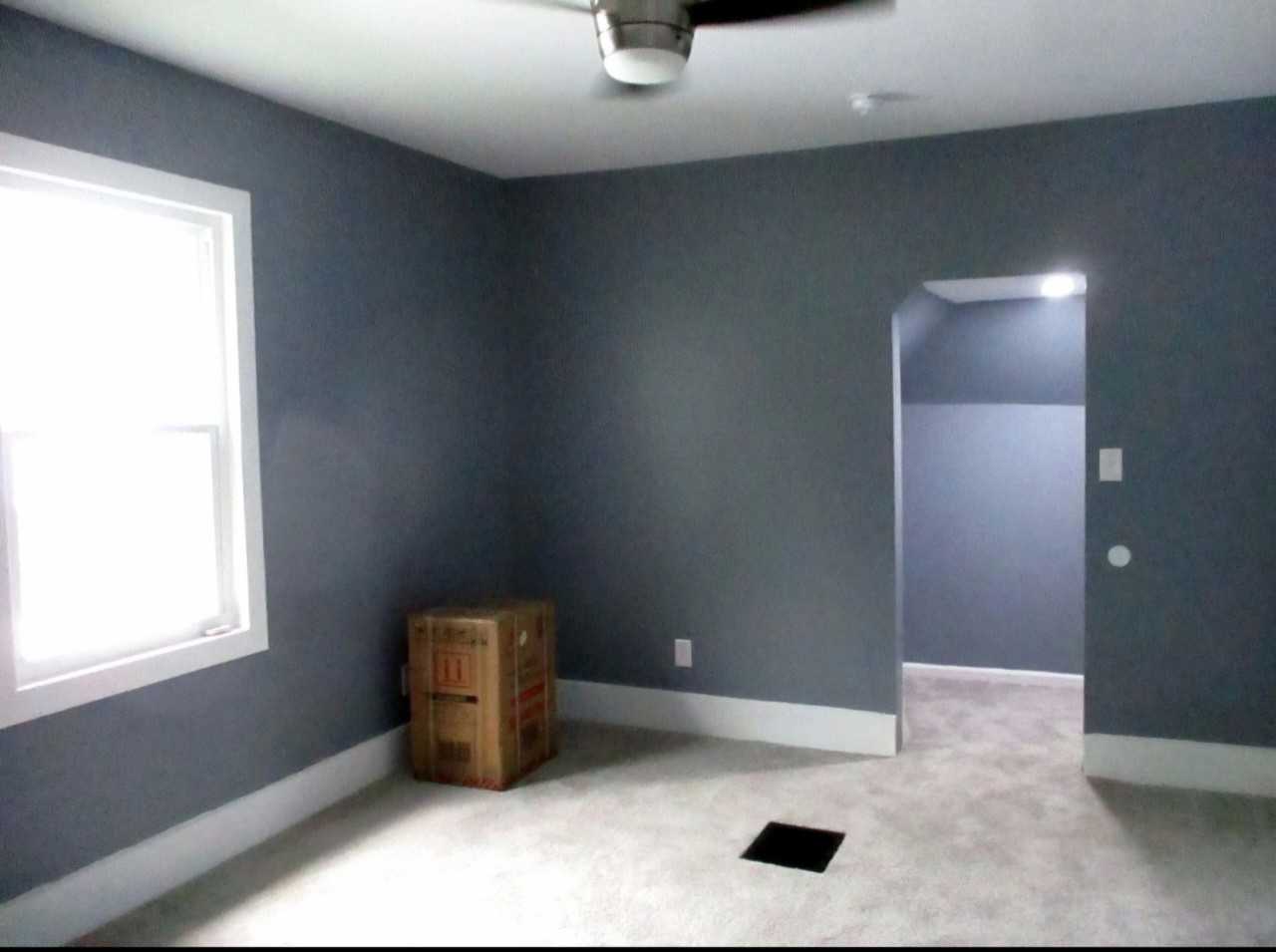 516 Riverside Dr #516 - Photo 4 of 11