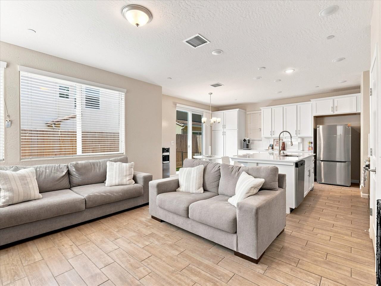1118 Elevations Way W #NA - Photo 4 of 30