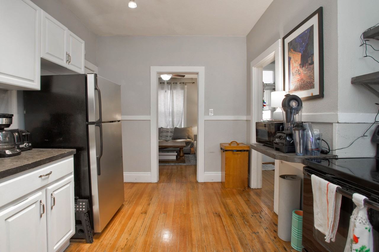 3702 Walnut St #3702 - Photo 5 of 13