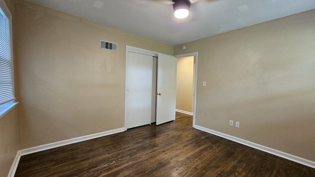 5830 Perry Ave #NA - Photo 5 of 23