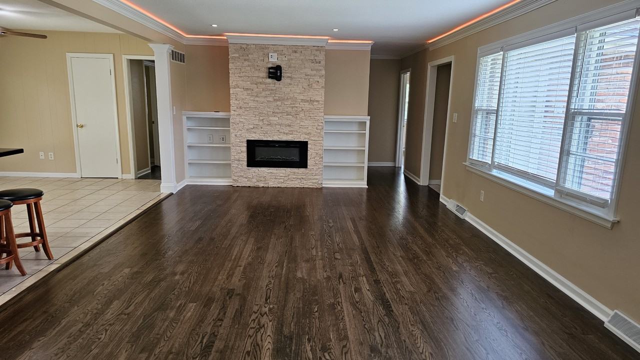 5830 Perry Ln #NA - Photo 2 of 22