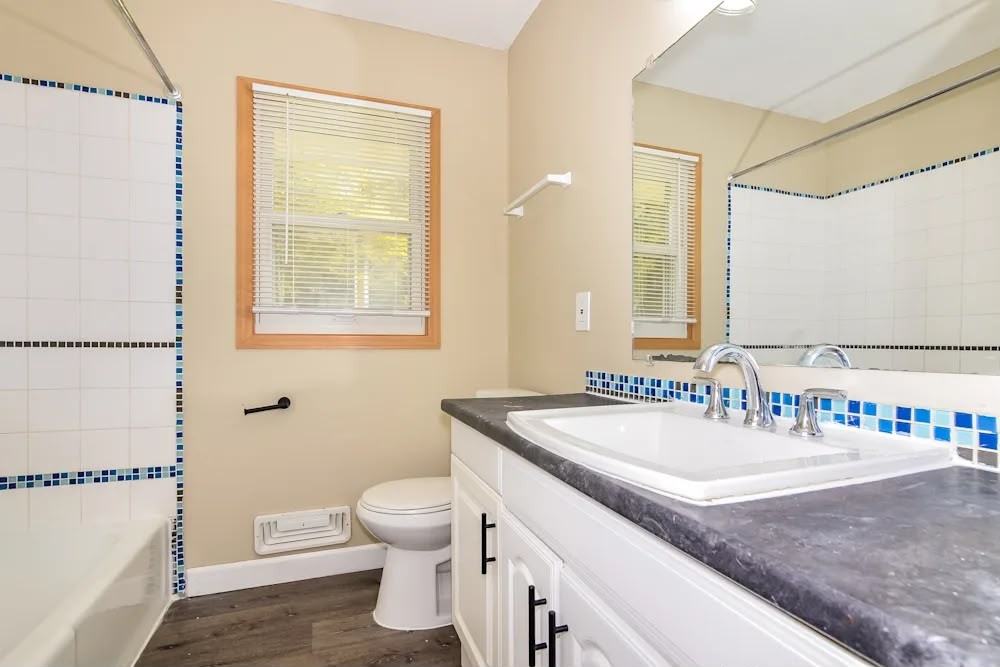 236 Charwood Cir #NA - Photo 2 of 5