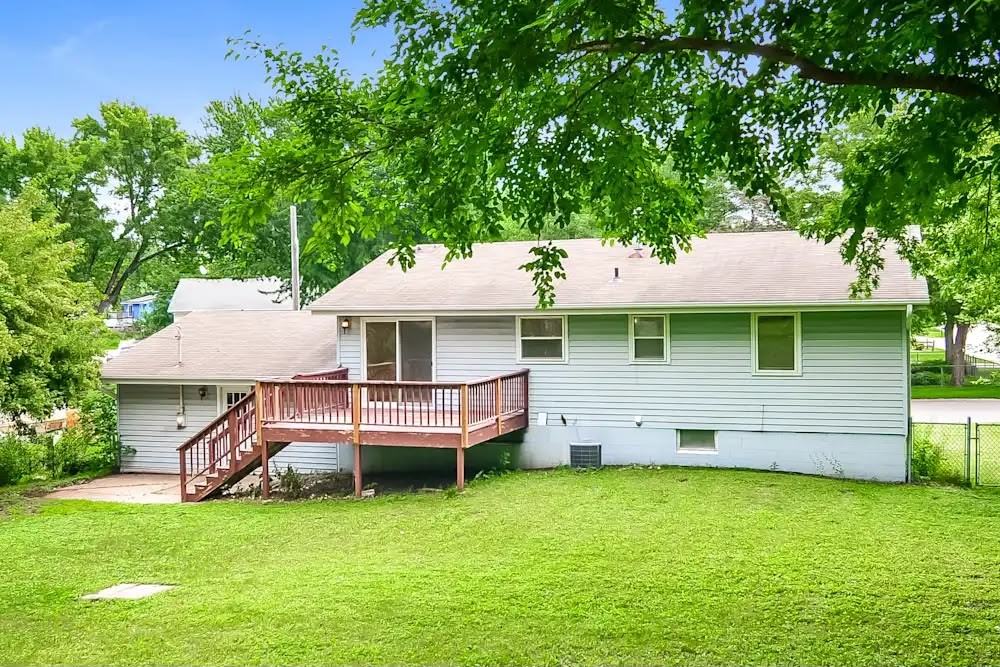 236 Charwood Cir #NA - Photo 3 of 5