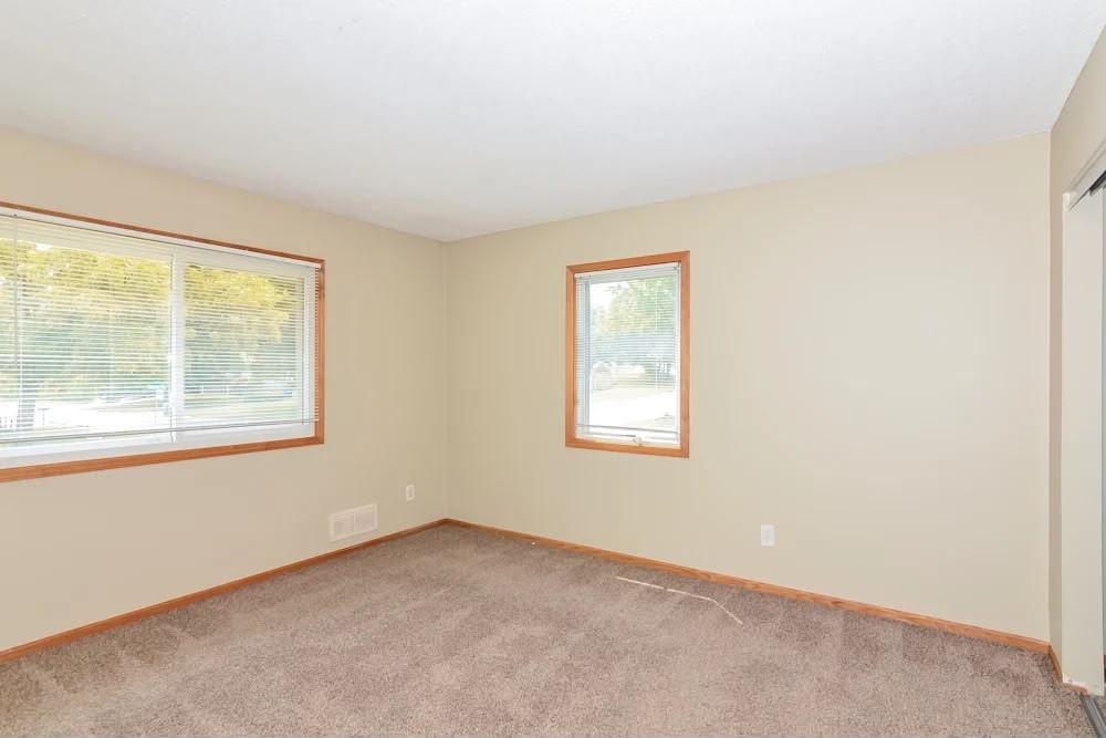 236 Charwood Cir #NA - Photo 4 of 5