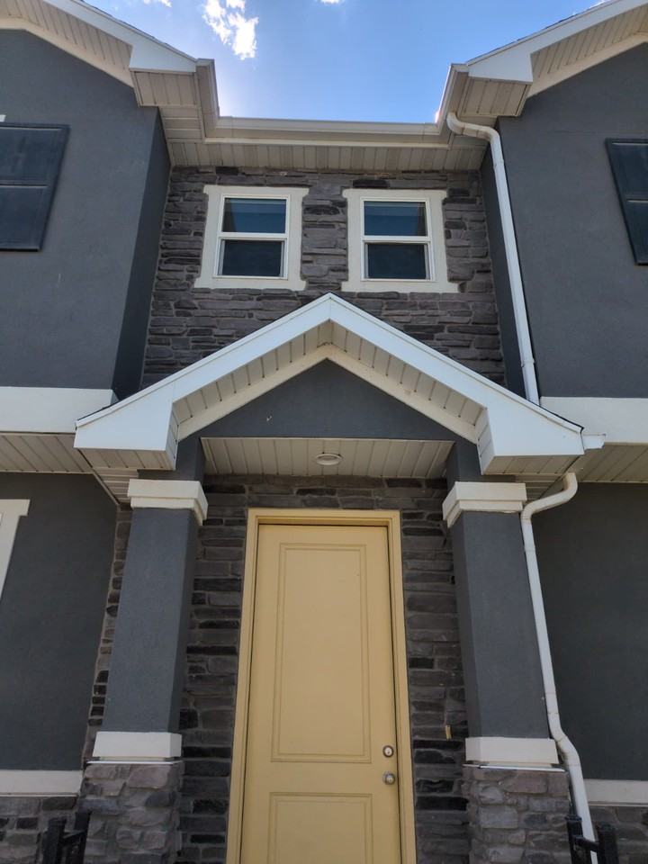 3031 S Willow Creek Dr #NA - Photo 2 of 45