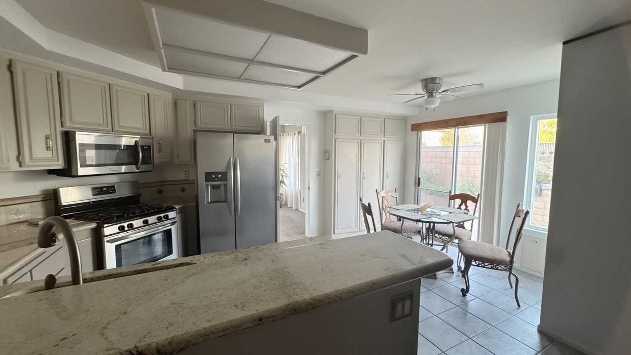 31488 Hallwood Ct #NA - Photo 5 of 7