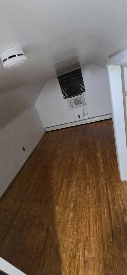 1073 Cherry St #NA - Photo 7 of 19