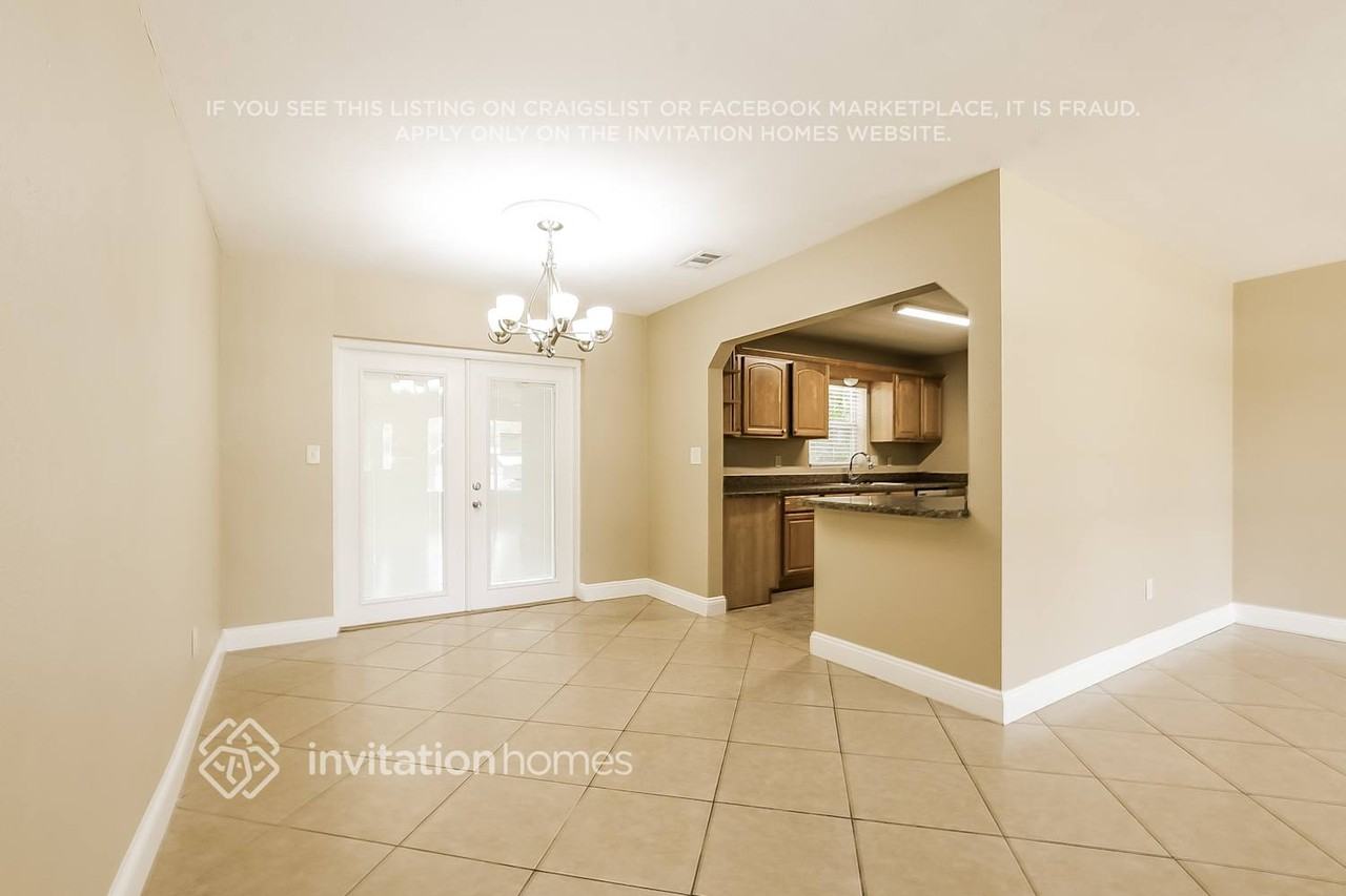1324 W Hartley Cir - Photo 6 of 17