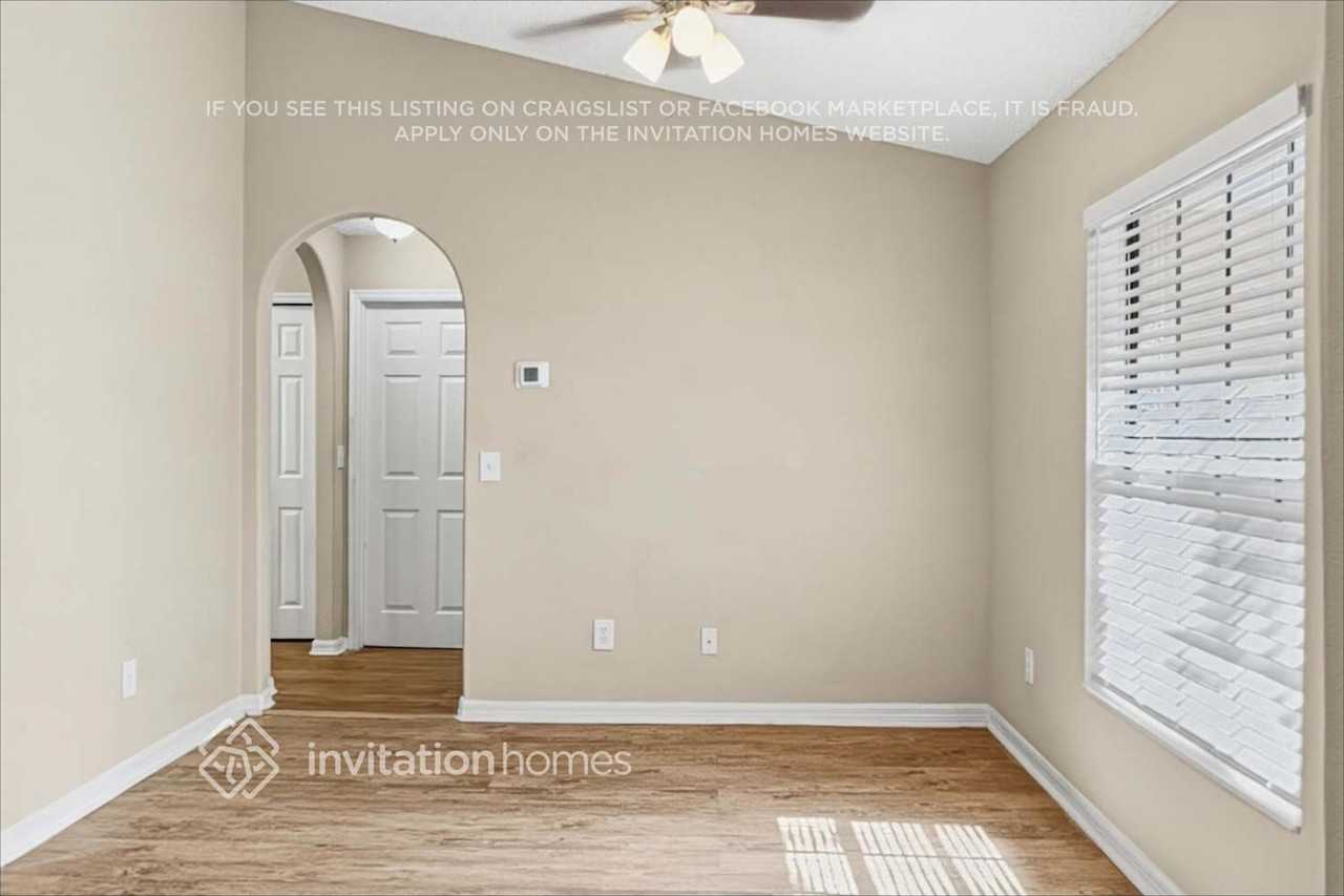 2621 Alclobe Cir - Photo 5 of 21
