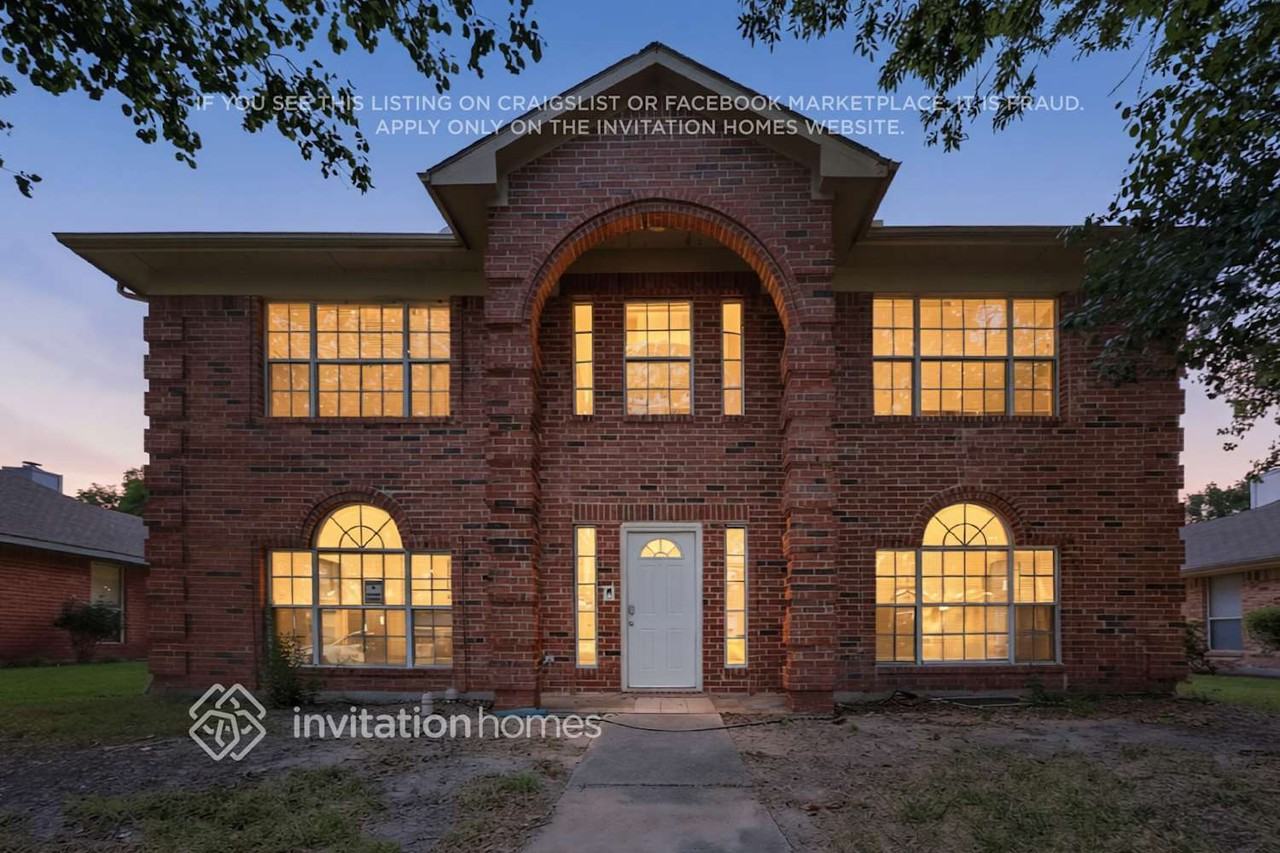 2110 Loretta Ln - Photo 6 of 25