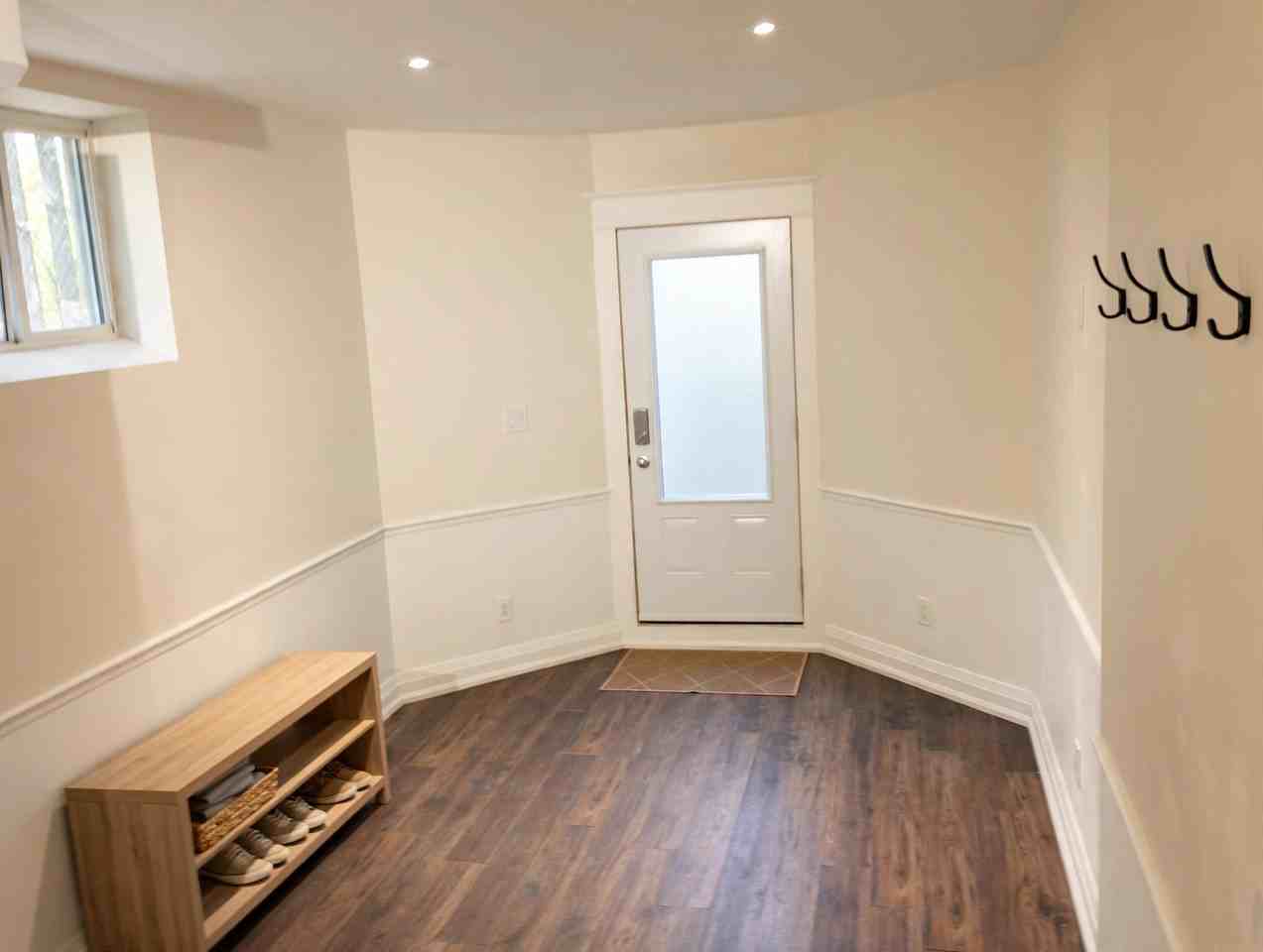 35 Marina Avenue - Photo 3 of 11