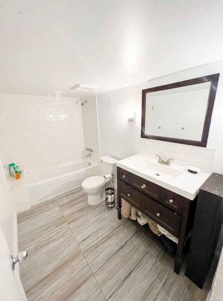 35 Marina Avenue - Photo 4 of 11
