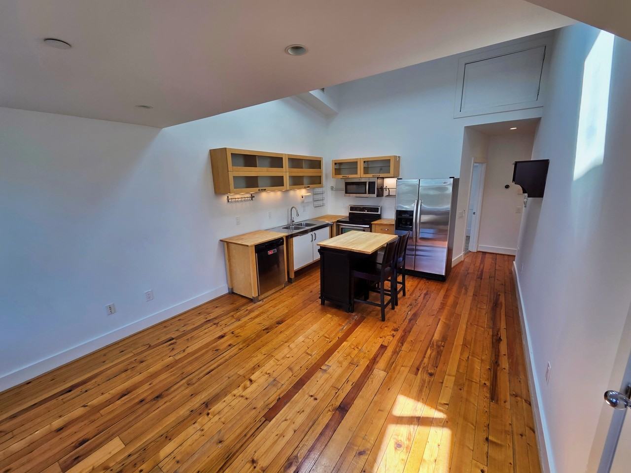1350 Randolph St Nw #3 - Photo 7 of 41