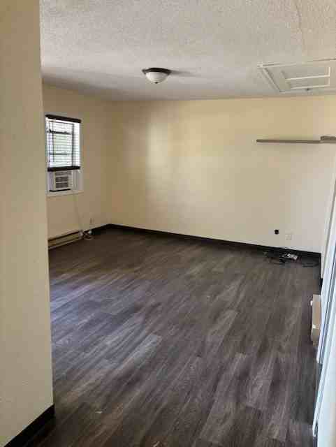 Farmington Efficiencies20991 Chippendale Ave W., - #2 - Photo 4 of 12