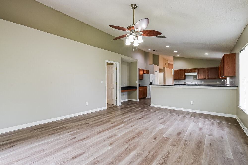 3005 Lorimer Ct - Photo 4 of 16