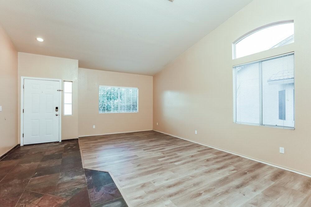 7519 W Summer Sky Dr - Photo 5 of 16