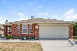 featured image of 1205 Artesia Dr