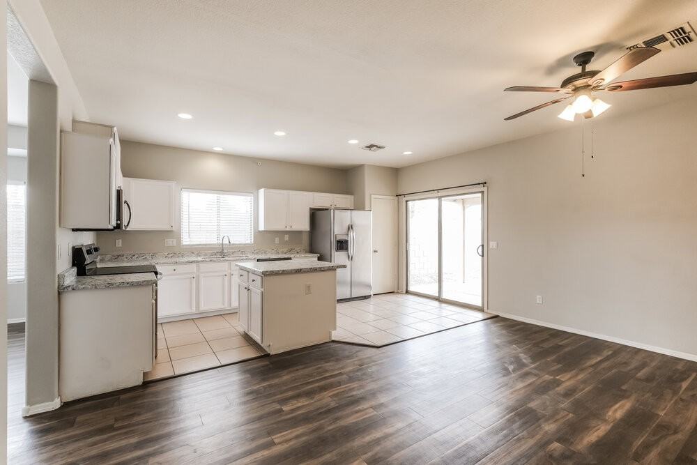 3402 N 129th Dr - Photo 4 of 16