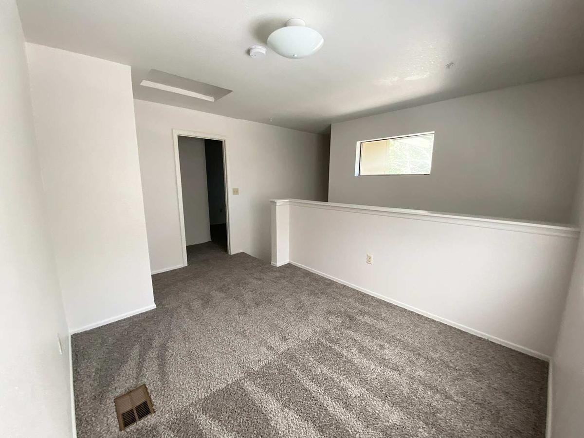 1830 S Milton Rd - Photo 5 of 24