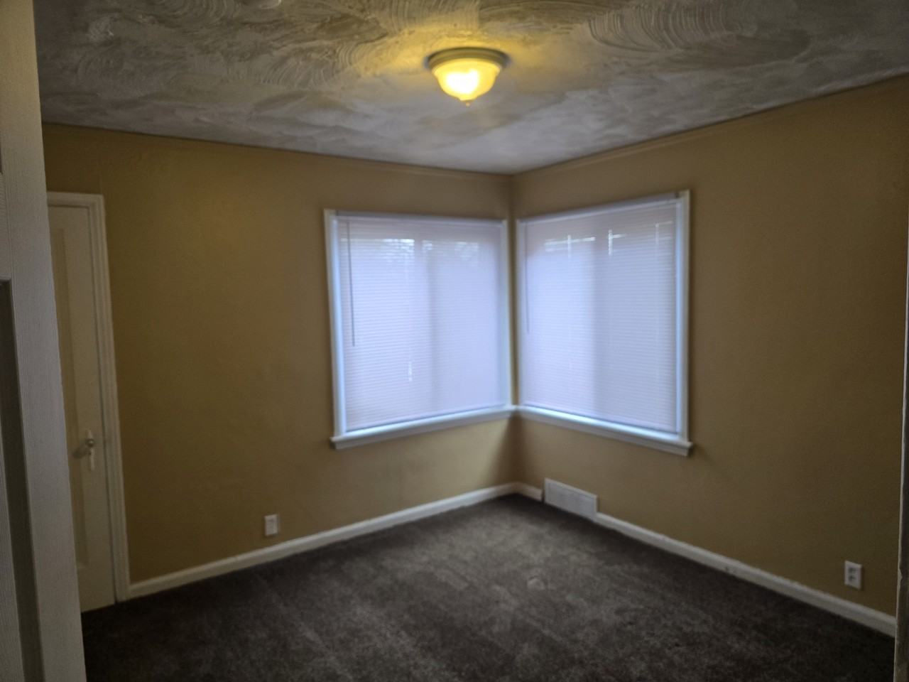 15860 Fordham St #1 - Photo 7 of 9
