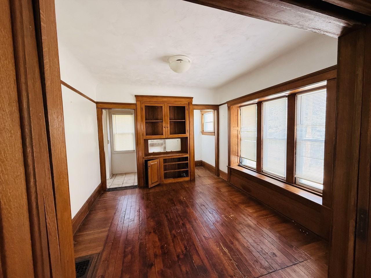 10749 Hull Ave #1 - Photo 3 of 12