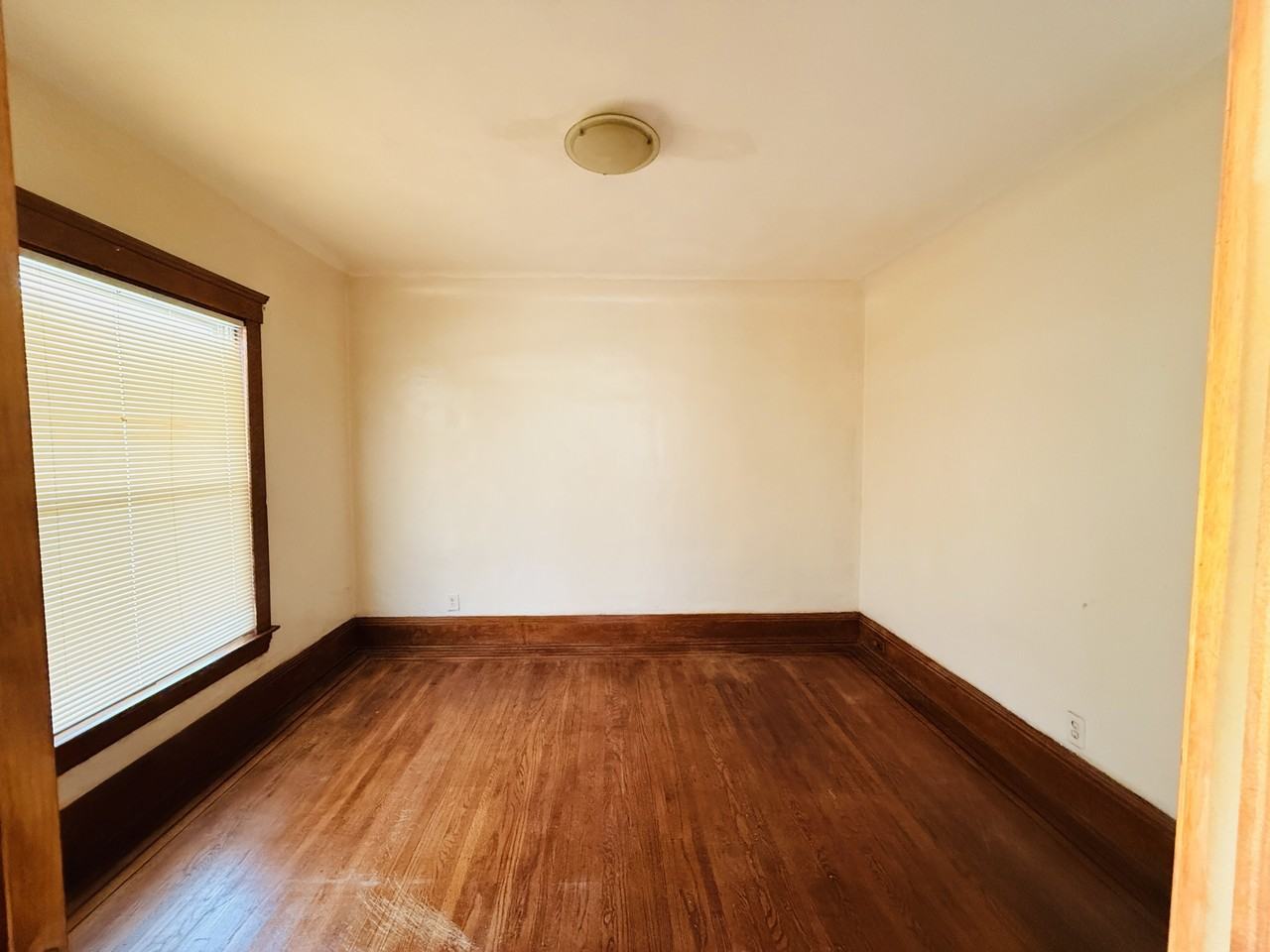 10749 Hull Ave #1 - Photo 4 of 12