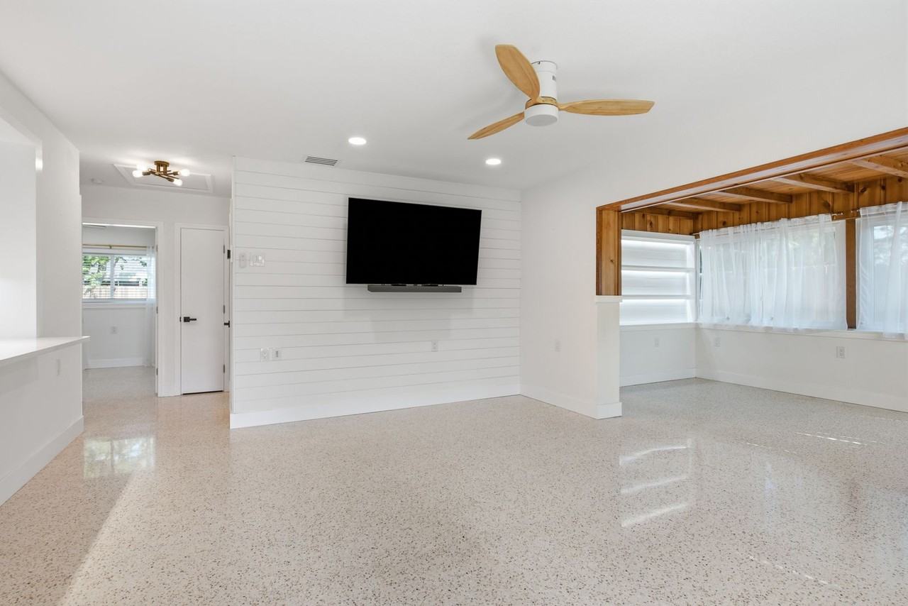 2488 Del Rio Way #1 - Photo 7 of 37