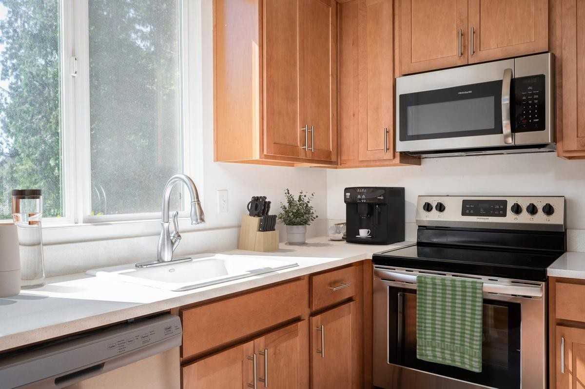 5131 Sw 38th Pl - Photo 7 of 22