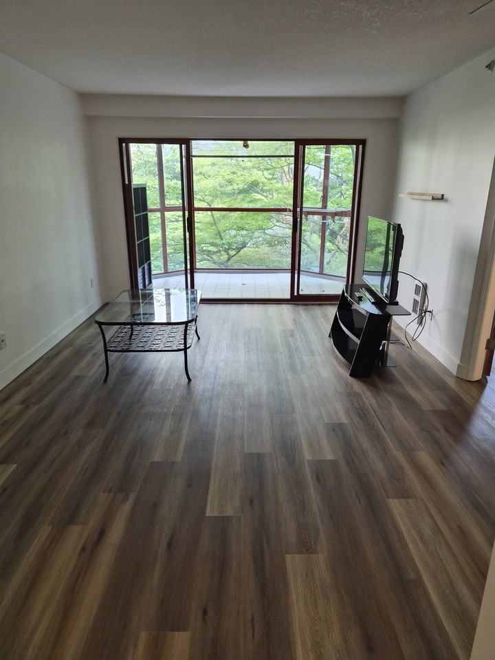 811 Helmcken Street #307 - Photo 3 of 40