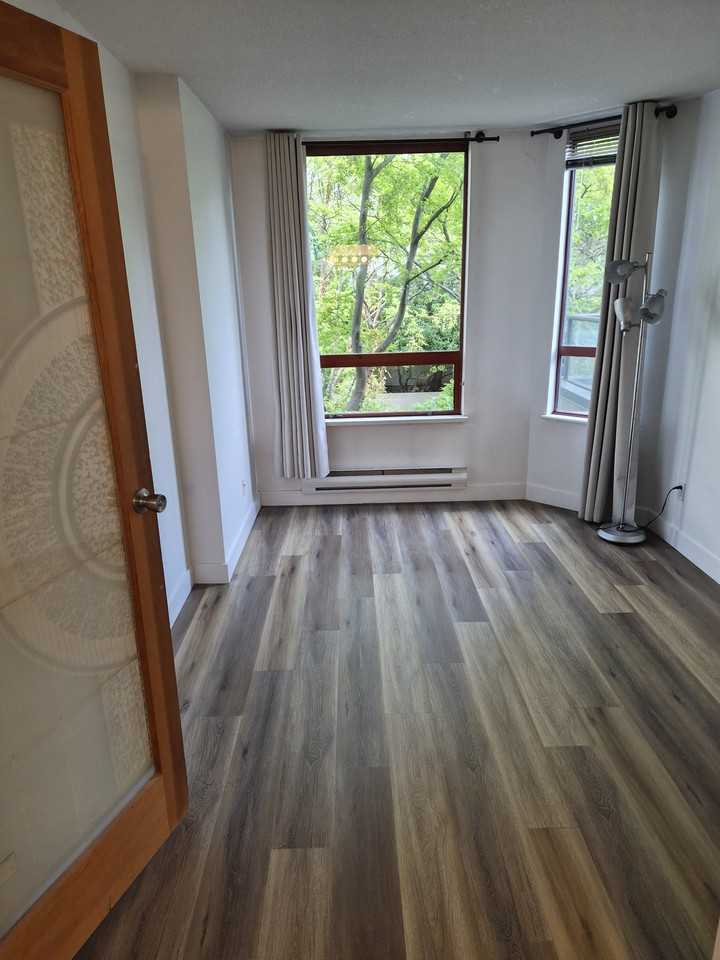 811 Helmcken Street #307 - Photo 6 of 40