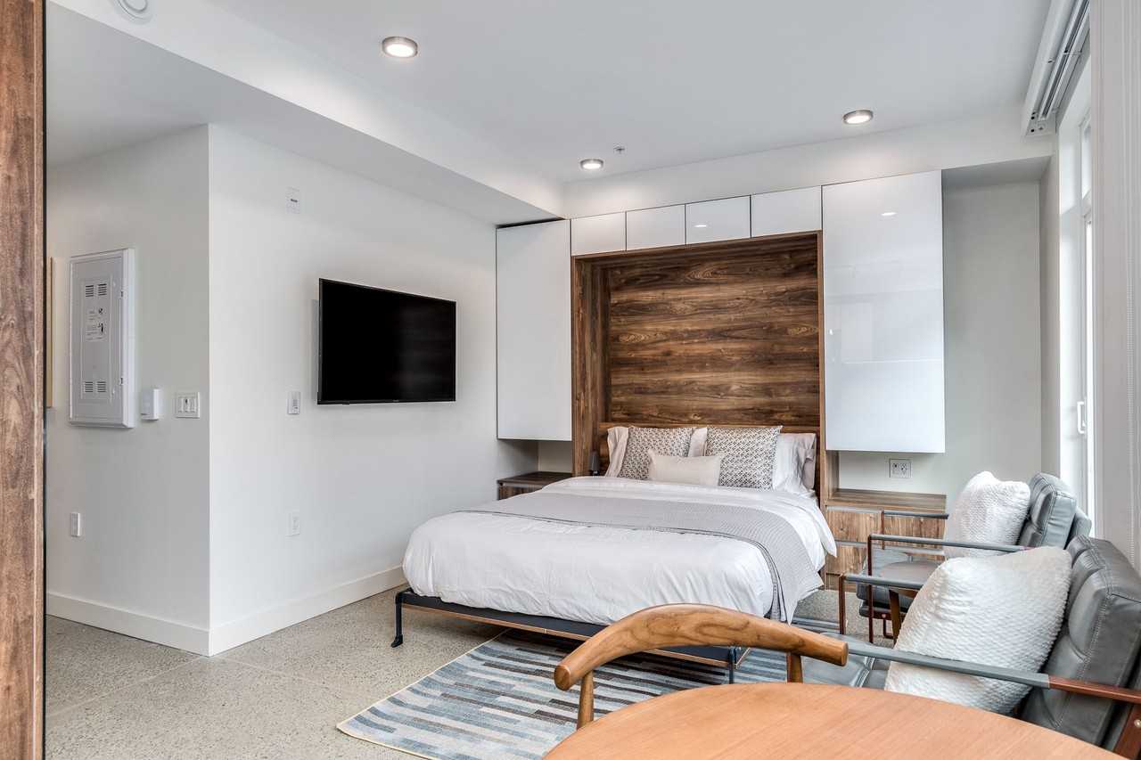 1170 Barclay Street #001 - Photo 5 of 18