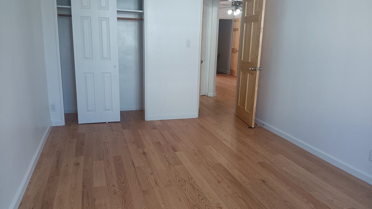 1746 63rd Street #2F - Photo 4 of 7
