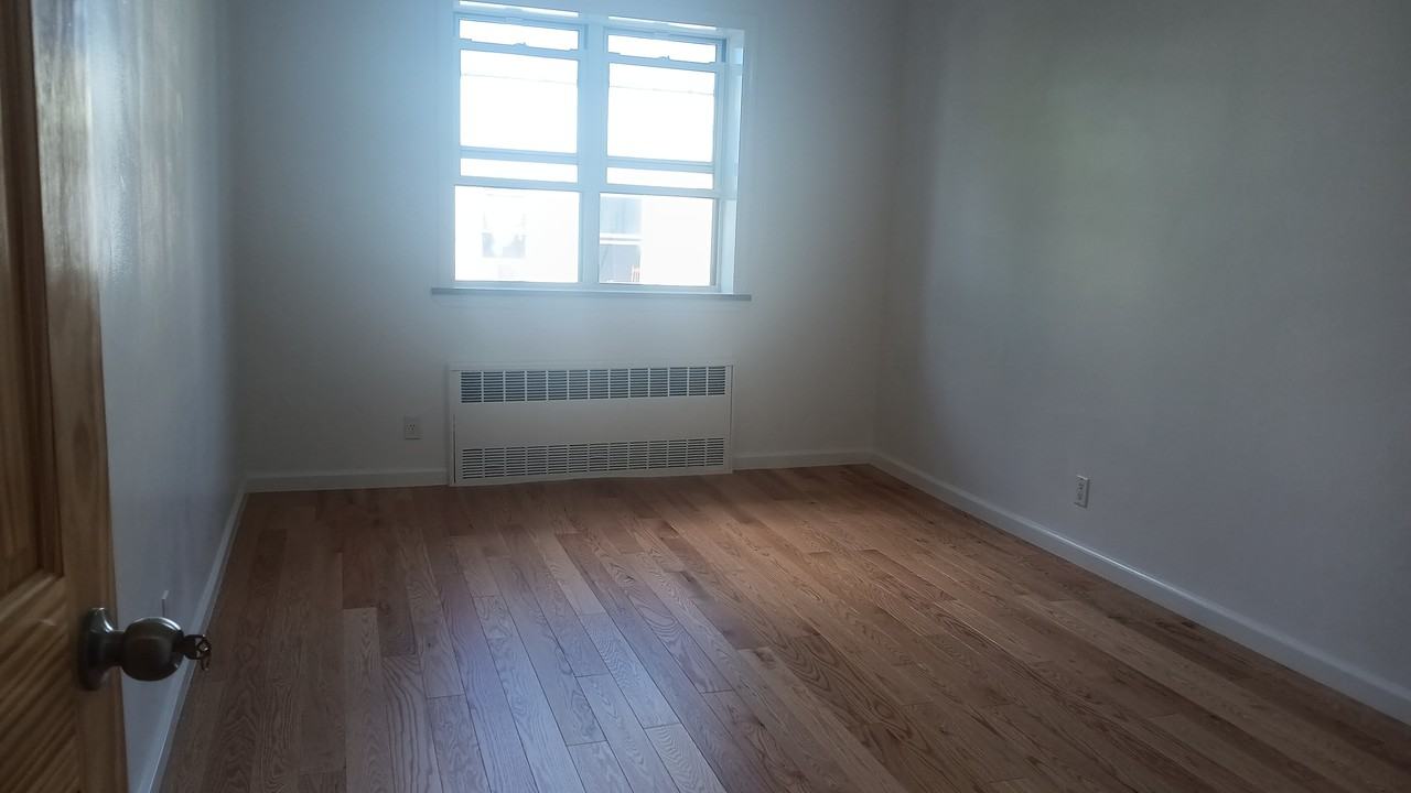 1746 63rd Street #2F - Photo 7 of 7