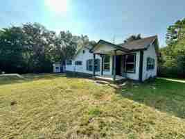 featured image of 2716 Wisdom Cir