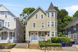 featured image of 132 S Angell St ##3