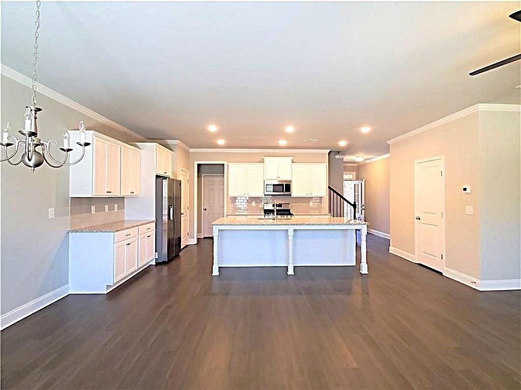 2708 Morgan Creek Dr - Photo 4 of 12