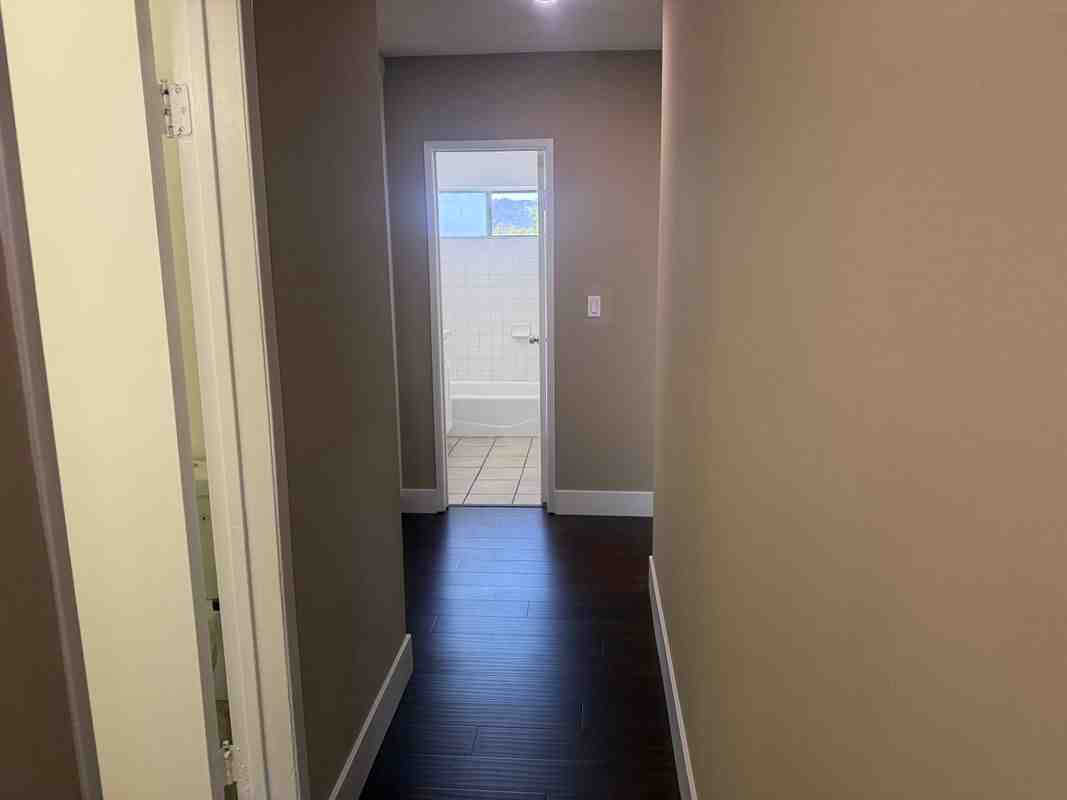 600 E Acacia Ave ##6 - Photo 6 of 16