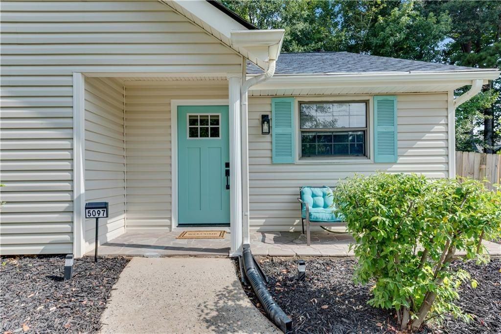5097 Village Green Way - Photo 5 of 39