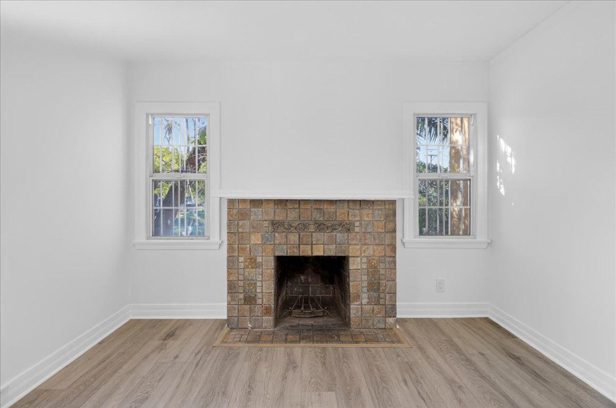 4859 W 12th St - Photo 6 of 29